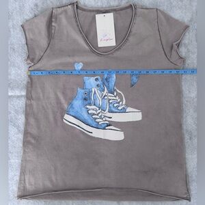 Gray T-Shirt with Blue Sneaker Print
Made in Italy 
Brand new